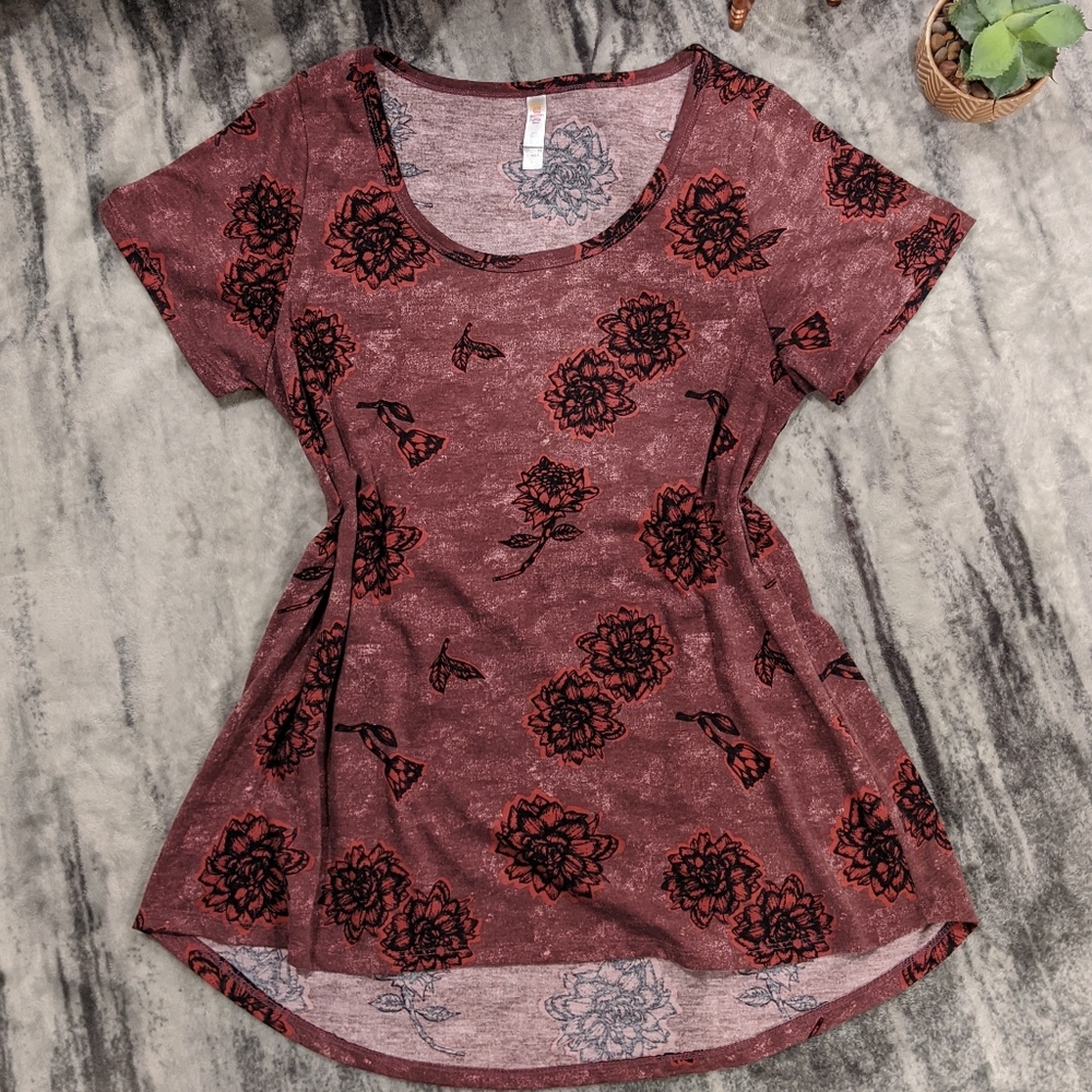 💮 Lularoe Classic Tee💮